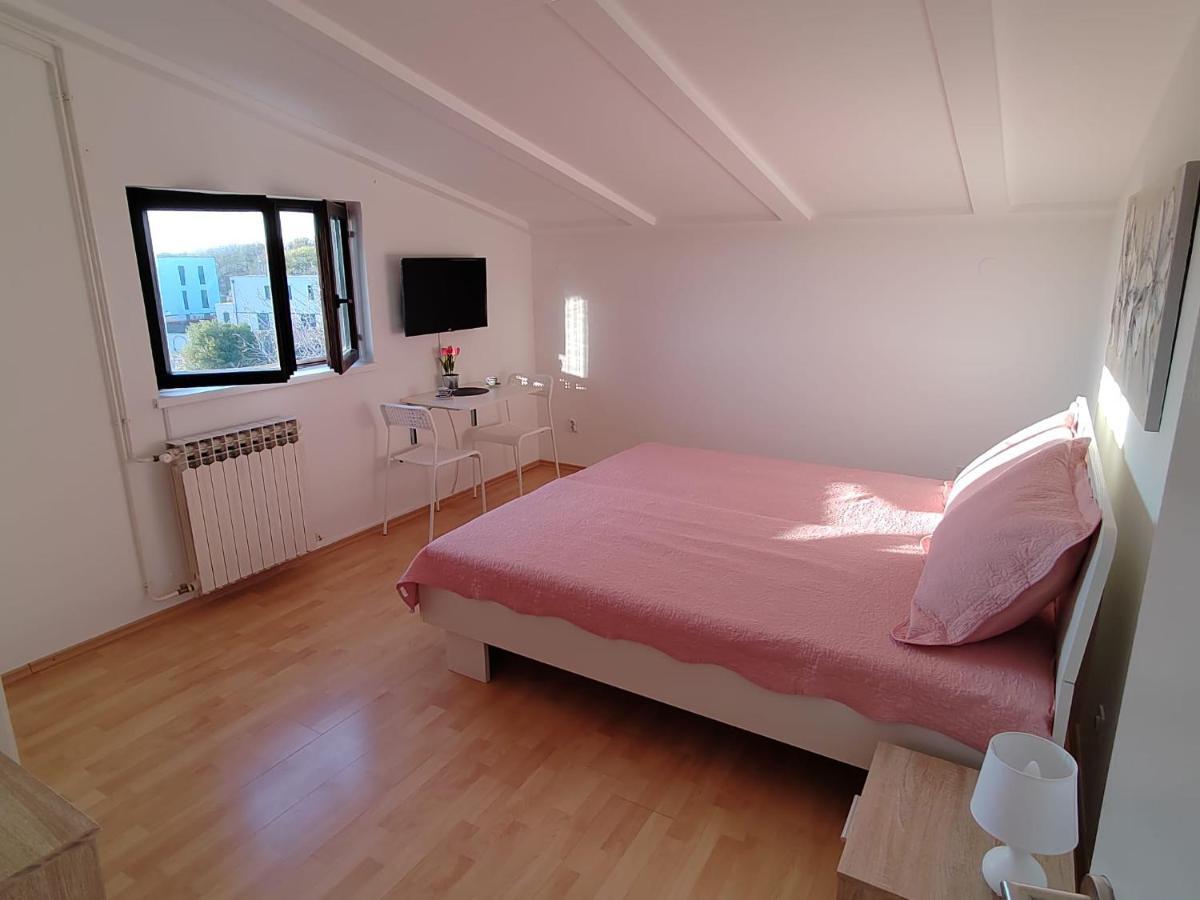 Guesthouse Resan Medulin Eksteriør billede